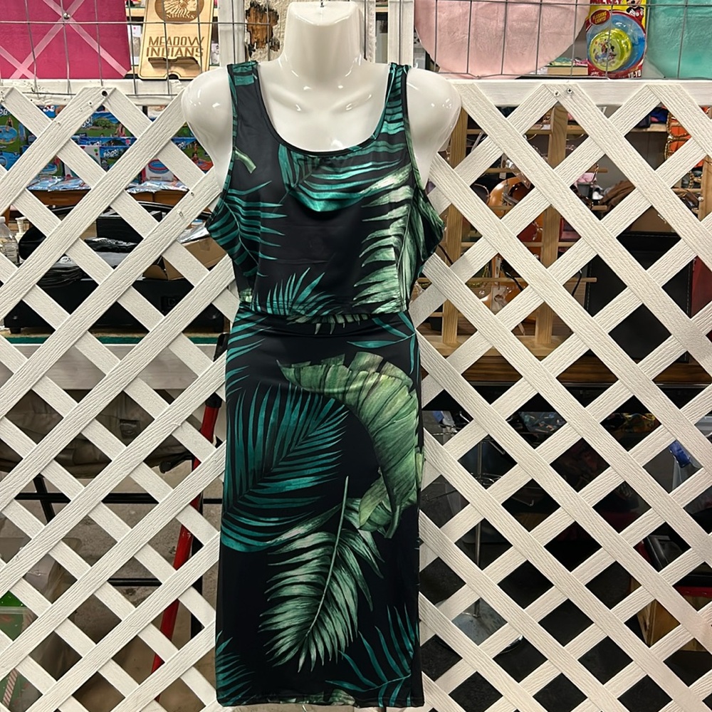 Ladies 2 piece skirt set brand new